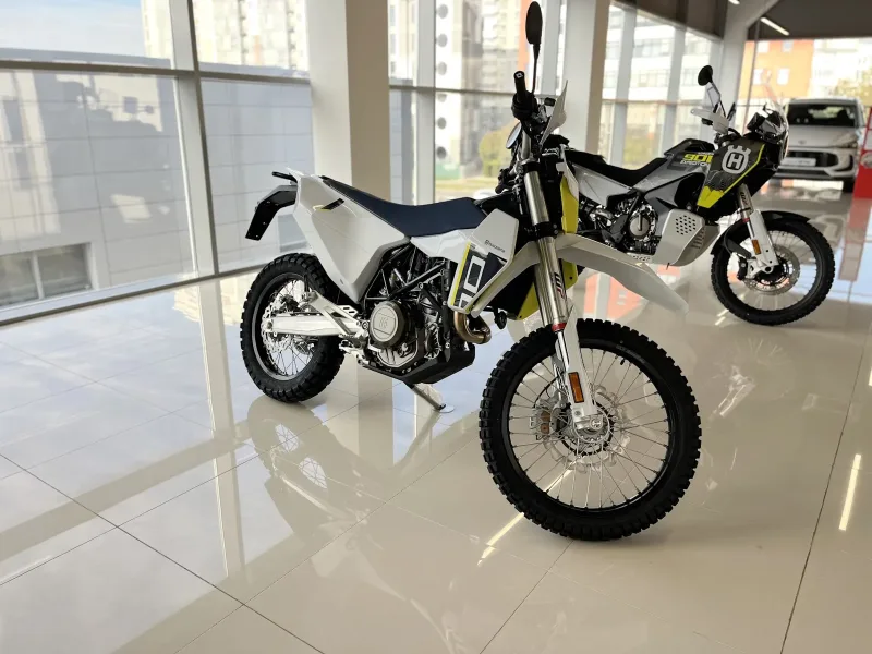 Husqvarna 701 ENDURO (2026) фото 1